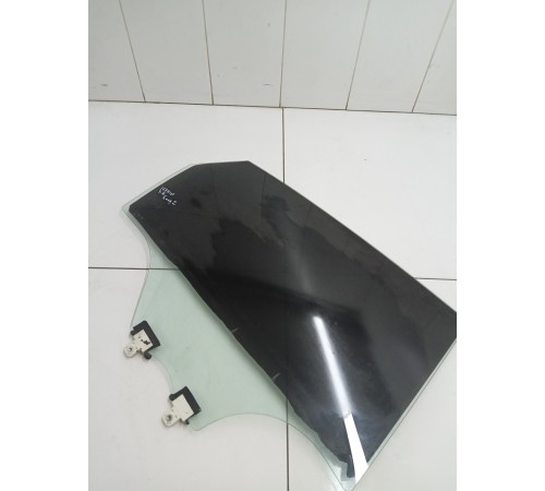 Стекло двери заднее правое