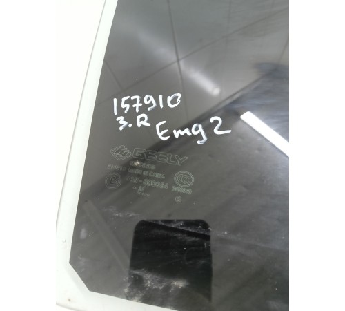 Стекло двери заднее правое