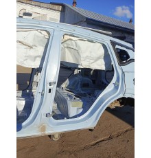 Порог со стойкой левый,с окорочком