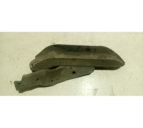 Кронштейн крепления задней балки правый