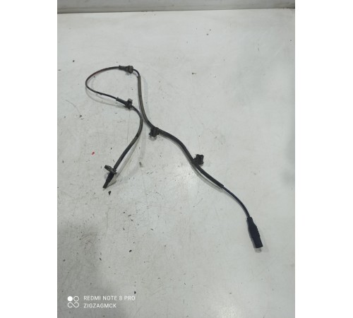 Датчик ABS(передний правый)