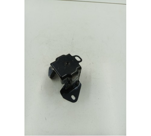 Кронштейн задний правый