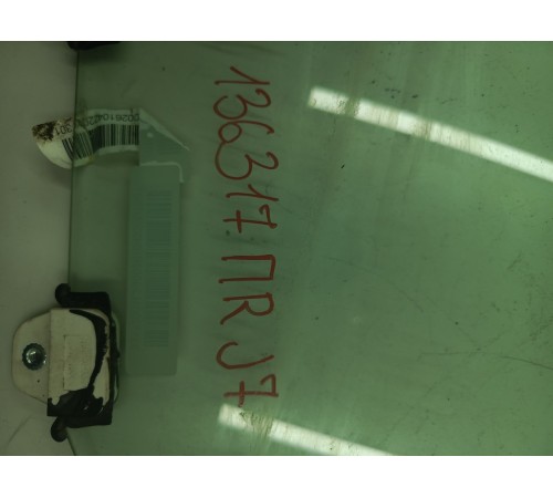 Стекло переднее правое