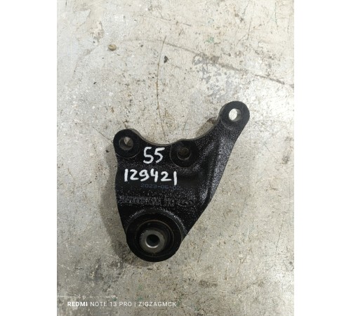 Кронштейн двигателя