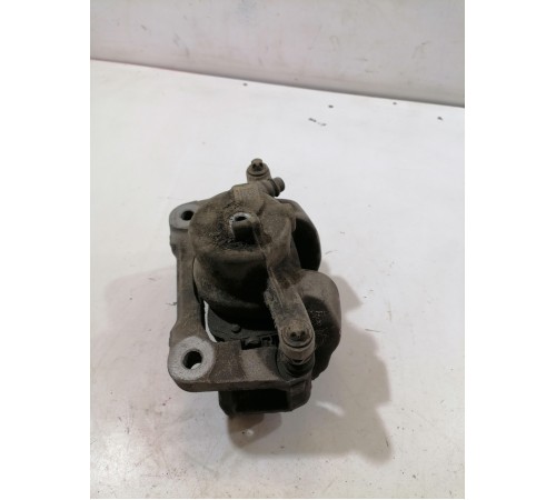 Суппорт передний левый