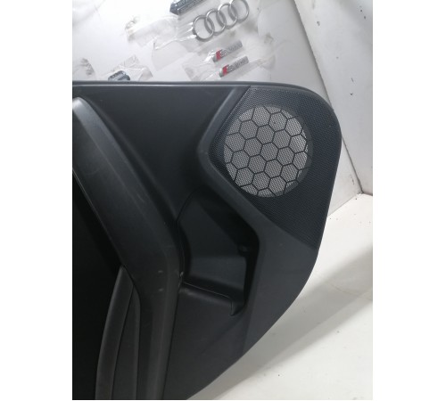 Обшивка двери задняя левая