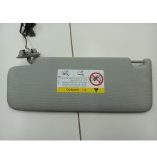 Козырёк солнцезащитный правый