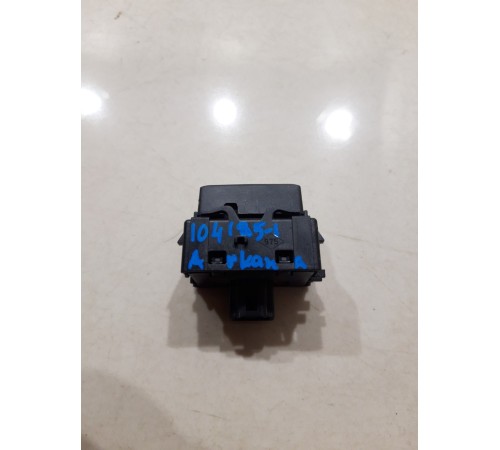 Кнопка отключения стеклоподъемников (передняя левая)