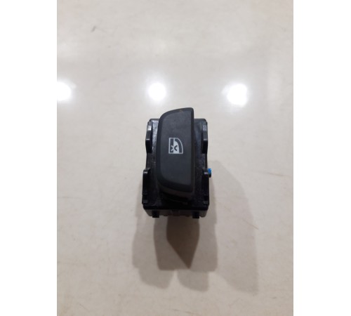 Кнопка отключения стеклоподъемников (передняя левая)