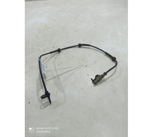 Датчик ABS задний