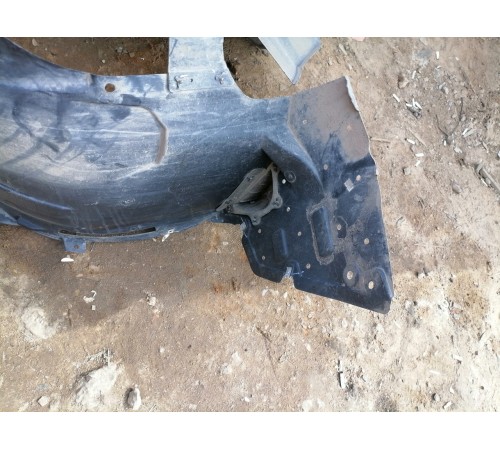 Локер (подкрылок) передний правый