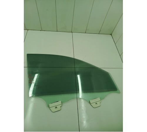 Стекло двери переднее правое