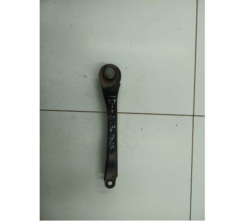 Рычаг задний правый