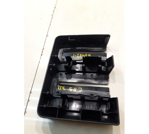 Накладка салона (задняя, правая)