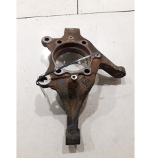 Кулак поворотный(передний правый)