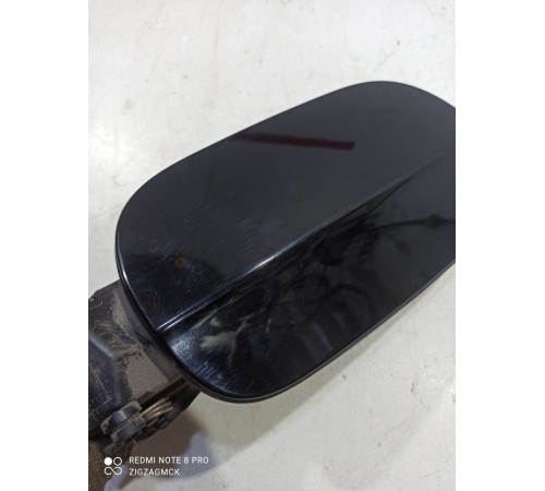 Лючок бензобака с крышкой