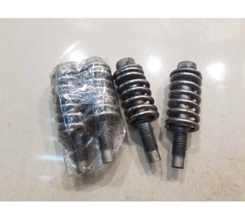 Комплект болтов соединения катализатора с глушителем(4 шт.)