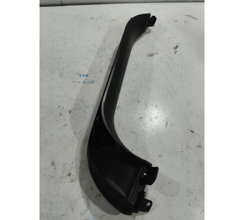 Обшивка крышки багажника правая