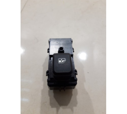 Кнопка стеклоподъемника (задняя, правая)