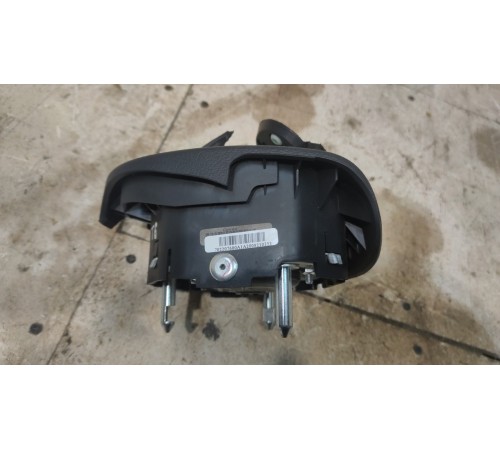 Подушка безопасности водителя