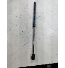 Амортизатор крышки багажника задний 