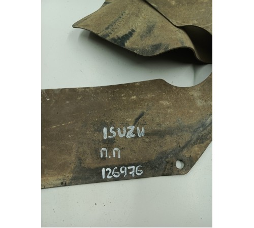 Пыльник уплотнитель крыла передний правый