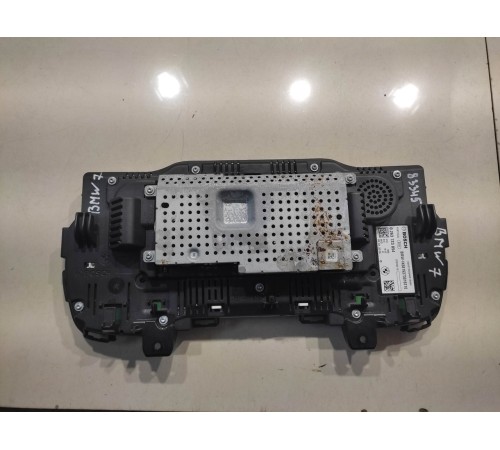 Панель приборов