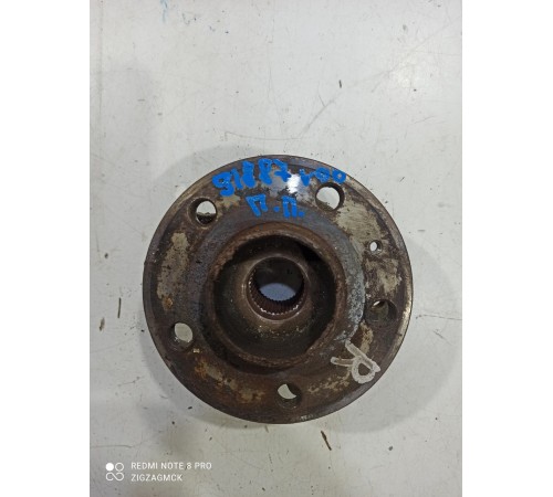 Ступица (передняя, правая)