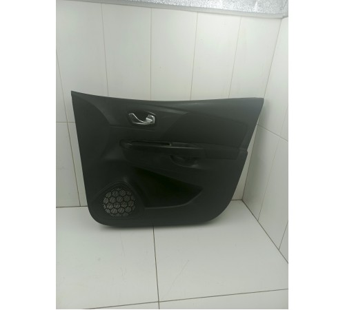 Обшивка передняя правая