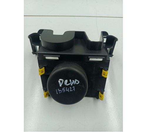 Подстаканник центральной консоли