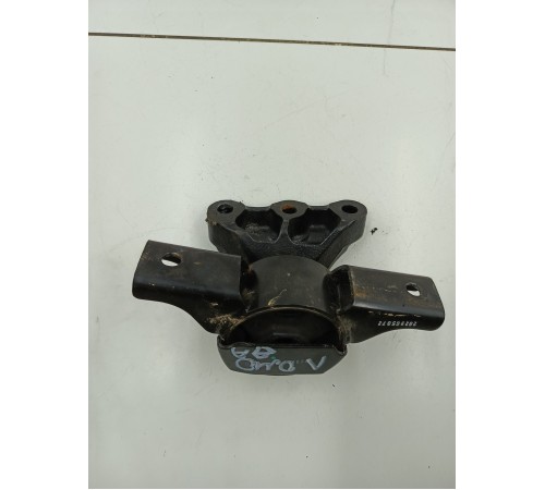 Опора двигателя левая