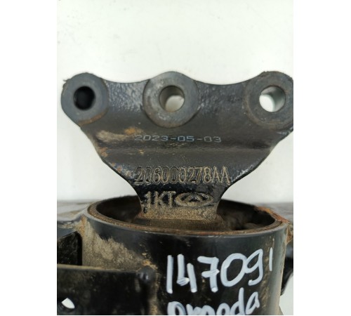 Опора двигателя левая