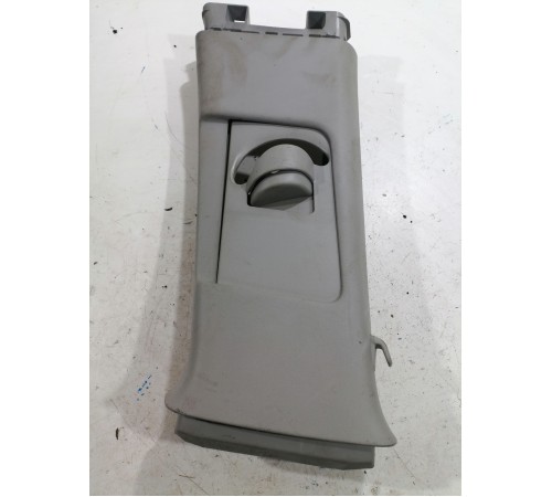 Обшивка центральной стойки левая верхняя