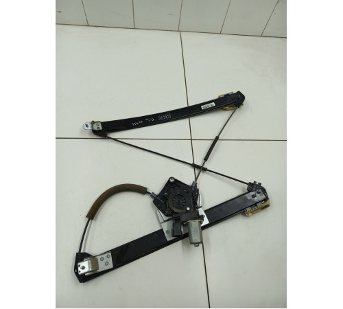 Стеклоподъемник двери передний левый