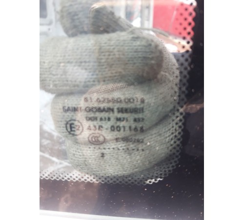 Стекло кабины глухое боковое правое