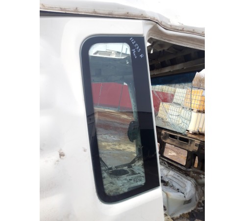 Стекло кабины глухое боковое правое