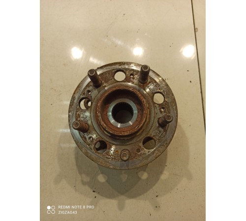 Ступица(передняя левая)