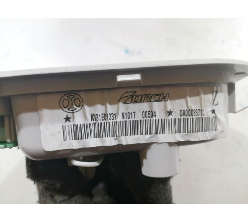 Плафон внутреннего освещения передний