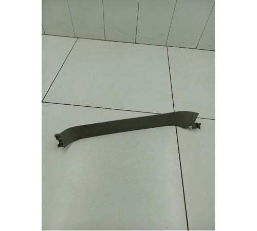 Обшивка багажника правая