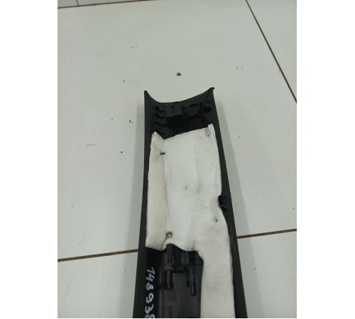 Обшивка стойки лобового стекла правая