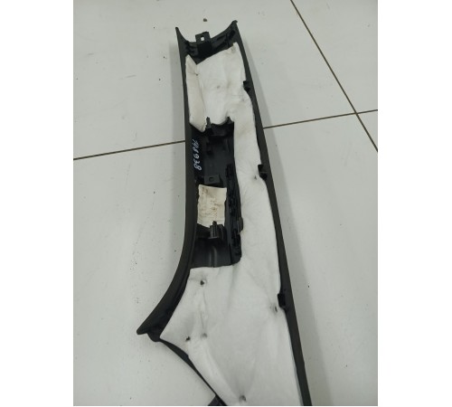 Обшивка стойки лобового стекла правая