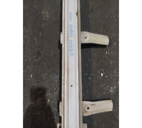 Усилитель заднего бампера