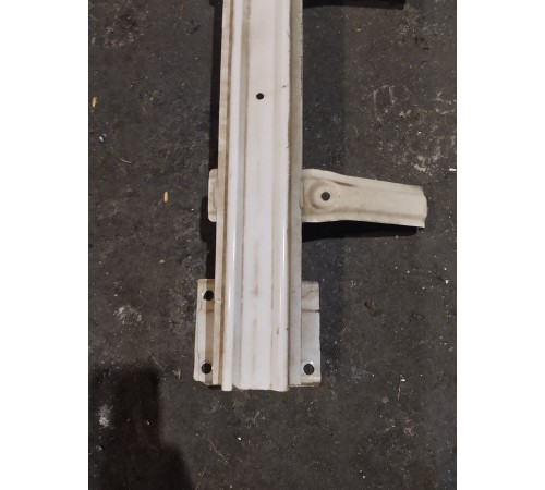 Усилитель заднего бампера