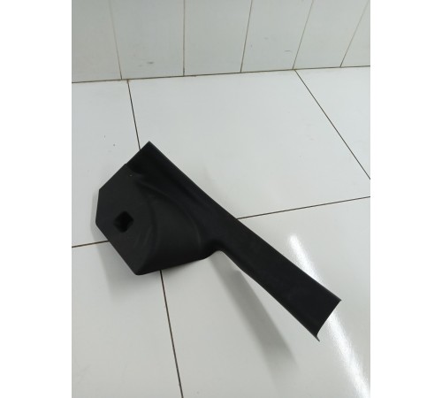 Накладка салона задняя левая