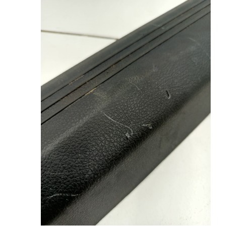 Накладка порога передняя левая