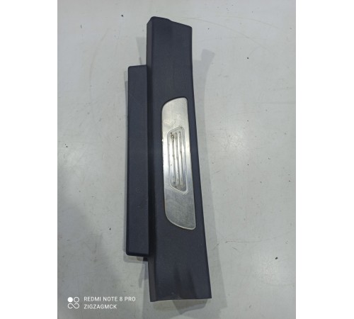 Накладка порога (задняя правая)