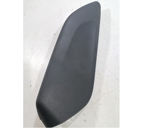 Пластик салона левый