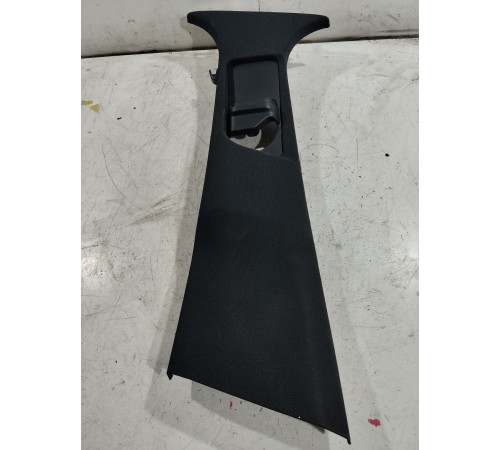 Обшивка центральной стойки левая верхняя