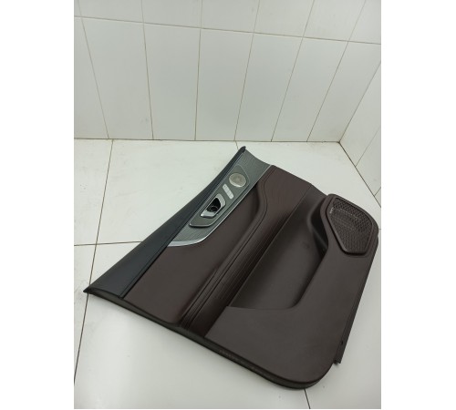 Обшивка двери передняя левая