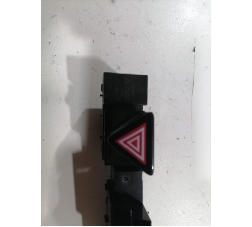 Кнопка аварийной сигнализации